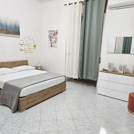 Free Parking - La Fenice House