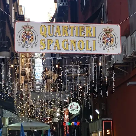 Free Parking - La Fenice House Appartamento Napoli